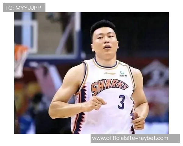 李根:从篮球场上的拼搏到人生的精彩转折,如何书写自己的传奇故事